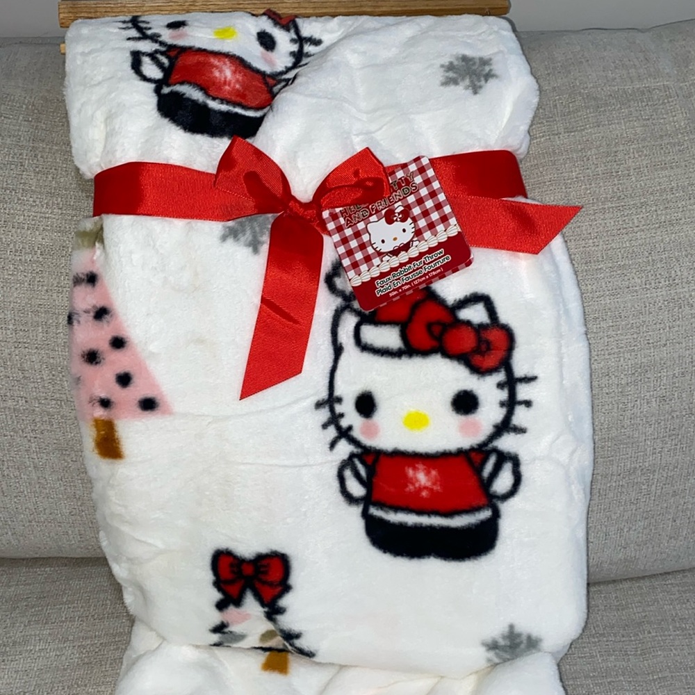 Hello Kitty Red White Trees Santa Hat Holiday Christmas Faux Fur Throw Blanket